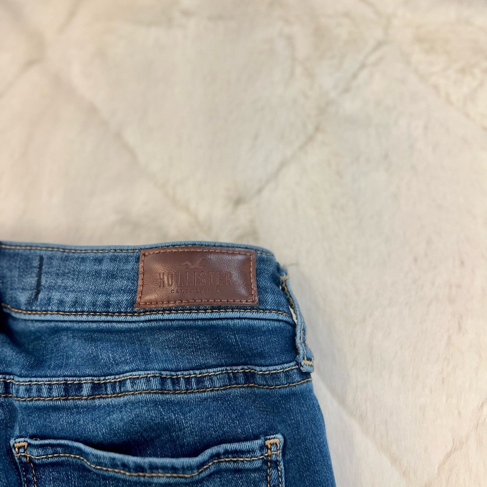 Hollister Boot Cut Jeans - Size 23R (00) - Picture 4 of 4